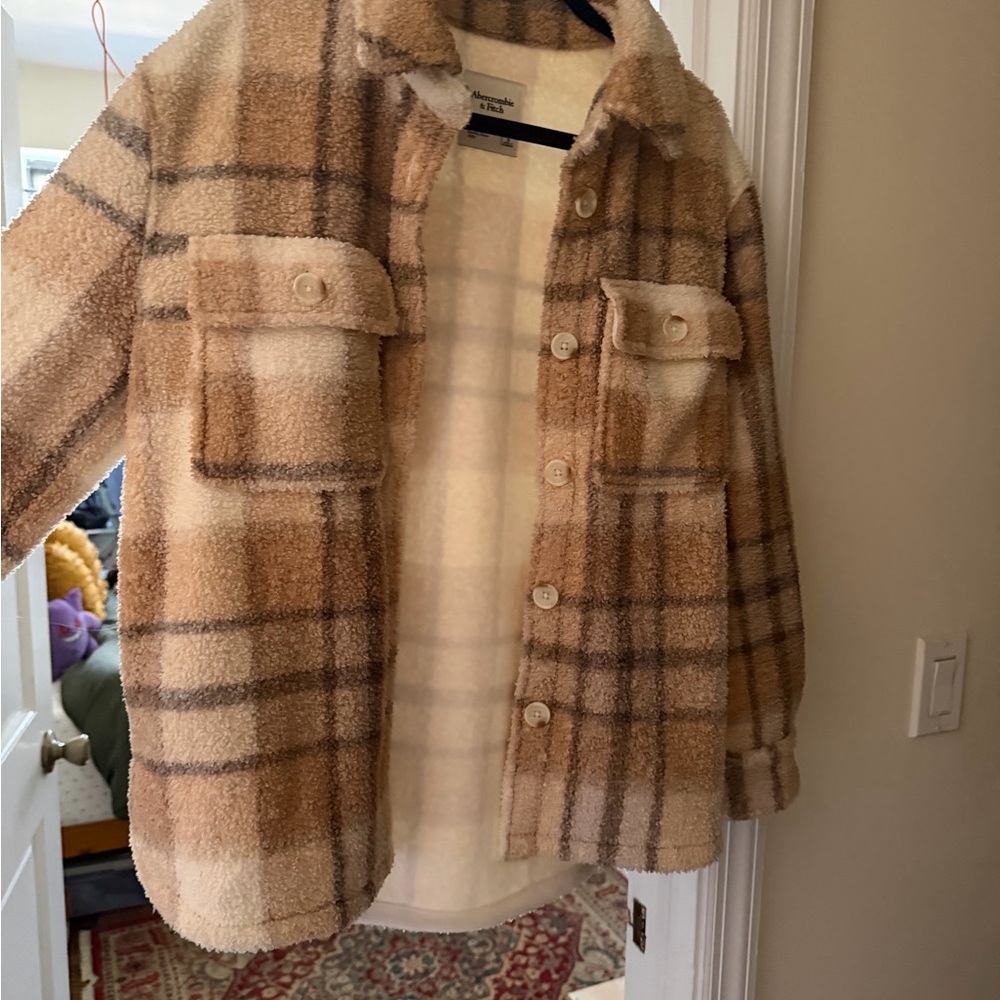 Abercrombie & Fitch Cream Sherpa Jacket
